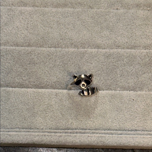 Sneaky Racoon Silver Tone Wrap Ring Adjustable Sizing NWOT - Picture 7 of 7